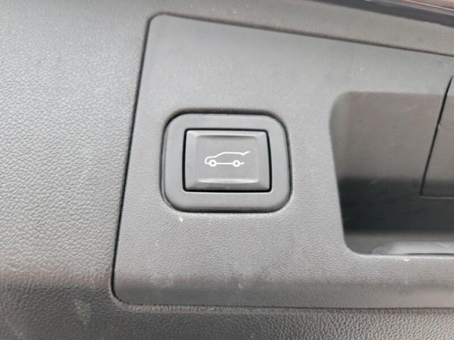 used 2020 Cadillac XT5 car, priced at $24,995
