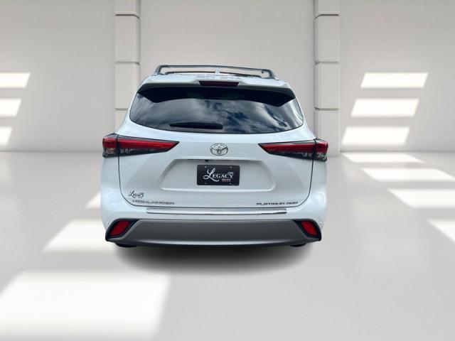 used 2022 Toyota Highlander car, priced at $36,900