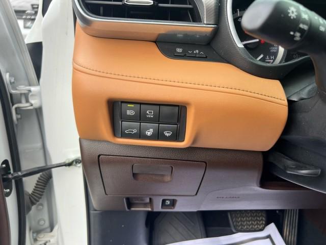 used 2022 Toyota Highlander car, priced at $36,900