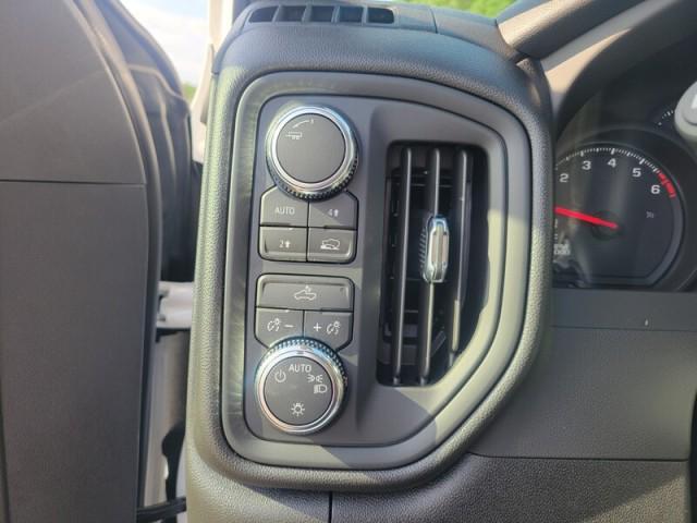 new 2025 GMC Sierra 1500 car, priced at $45,095