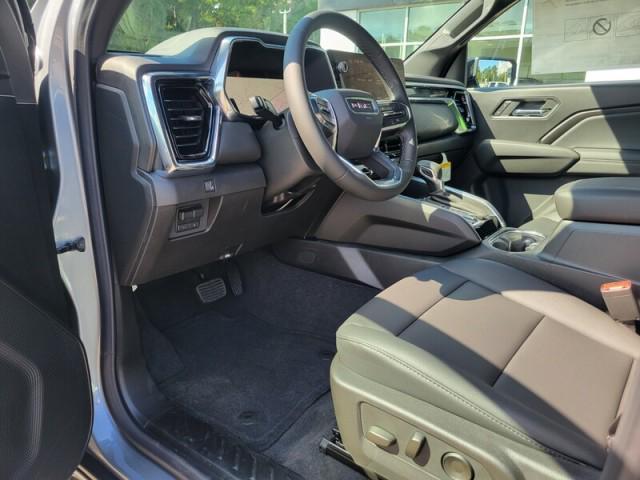 new 2026 GMC Canyon car, priced at $44,620