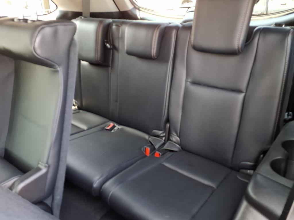 used 2017 Toyota Highlander car, priced at $26,995