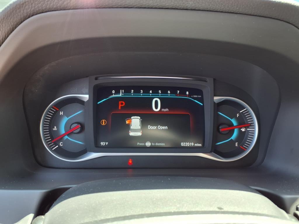 used 2022 Honda Pilot car, priced at $29,995
