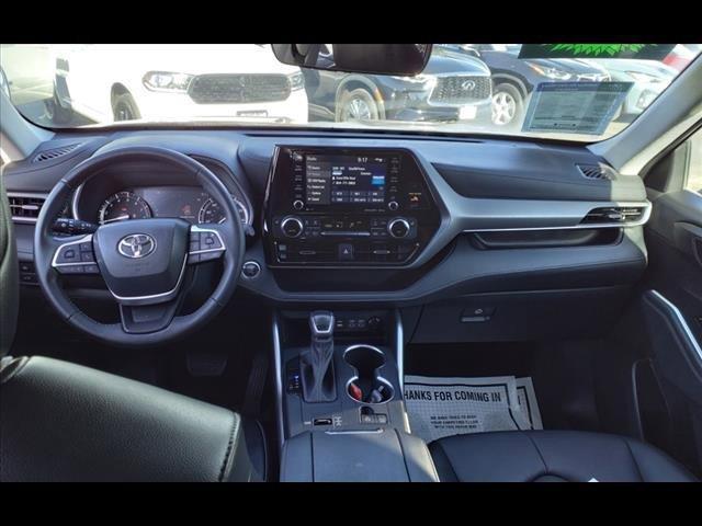 used 2022 Toyota Highlander car, priced at $33,995