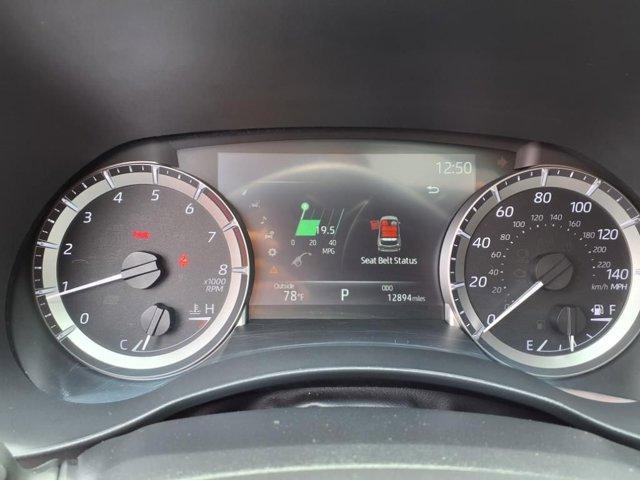 used 2023 Toyota Highlander car, priced at $39,995