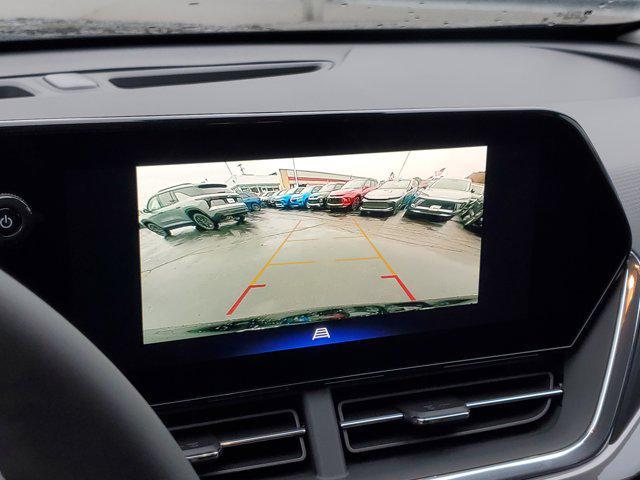 new 2025 Chevrolet Trax car, priced at $25,063