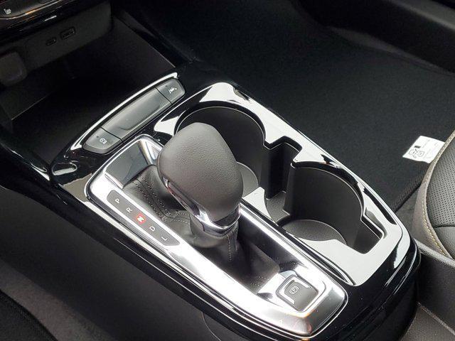 new 2025 Chevrolet Trax car, priced at $25,063