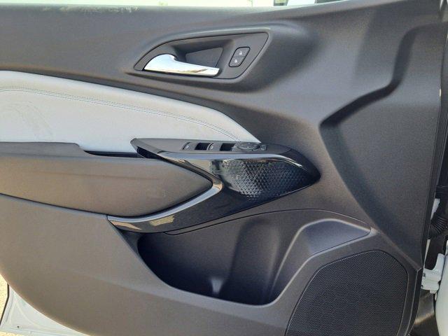 new 2025 Chevrolet Trax car, priced at $24,148