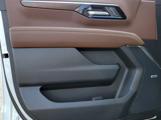 new 2025 Chevrolet Suburban car, priced at $80,285