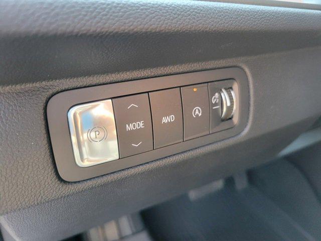 new 2025 Chevrolet Traverse car, priced at $42,531