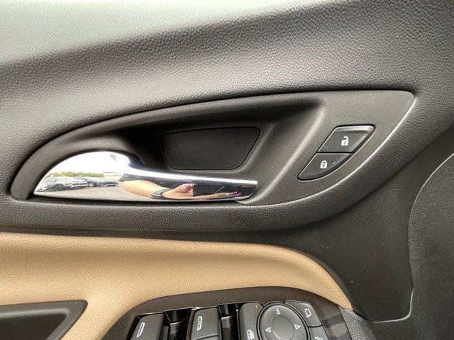 used 2022 Chevrolet Equinox car, priced at $25,980