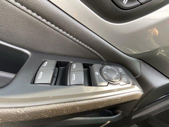 used 2023 Chevrolet Traverse car, priced at $32,980
