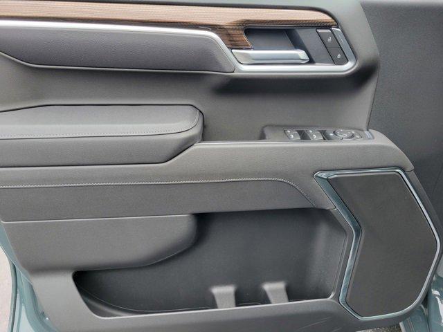 new 2025 Chevrolet Silverado 1500 car, priced at $47,405
