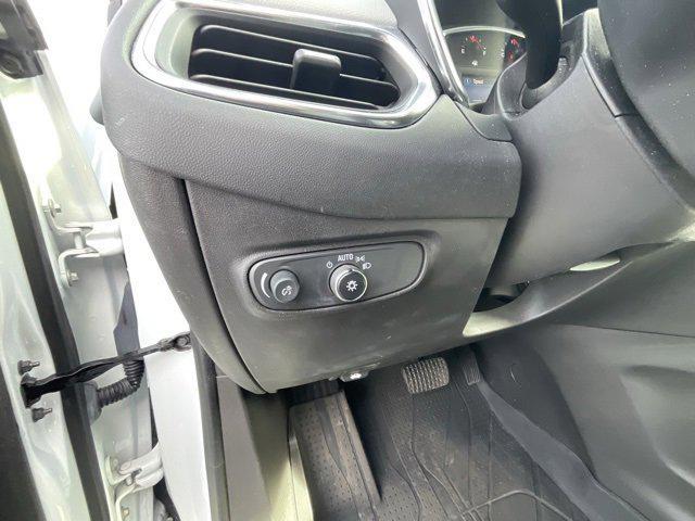 used 2022 Chevrolet Equinox car, priced at $22,480