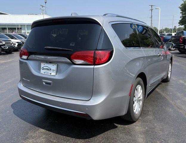 used 2019 Chrysler Pacifica car, priced at $18,783