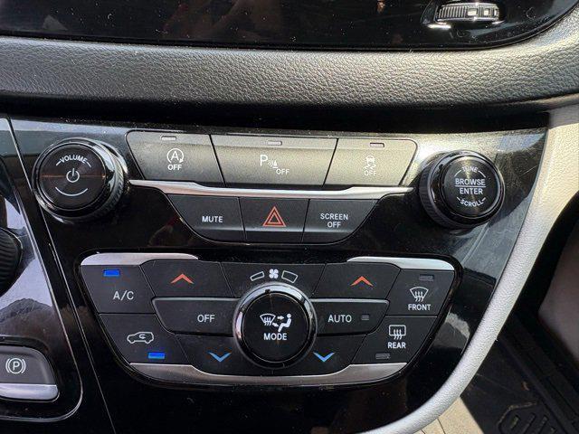 used 2019 Chrysler Pacifica car, priced at $18,783