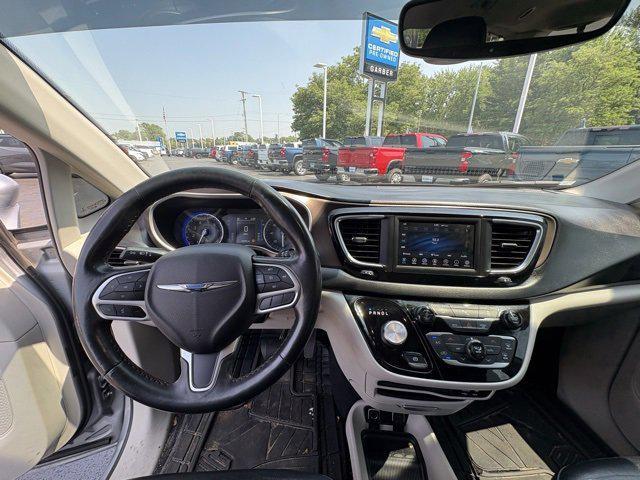 used 2019 Chrysler Pacifica car, priced at $18,783