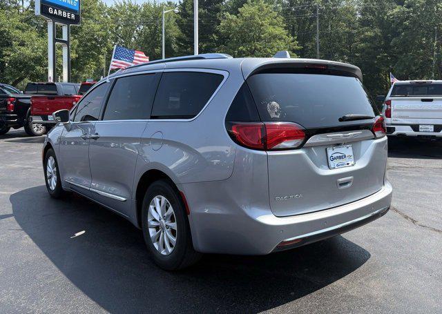 used 2019 Chrysler Pacifica car, priced at $18,783