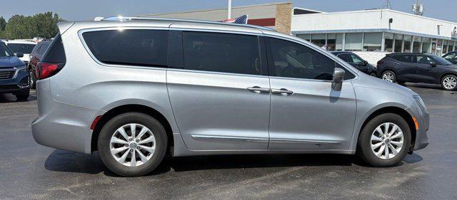 used 2019 Chrysler Pacifica car, priced at $18,783