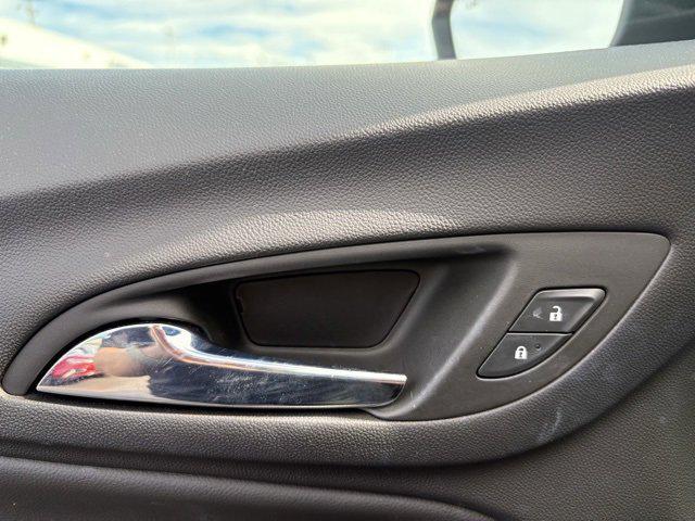 used 2024 Chevrolet Equinox car, priced at $25,980