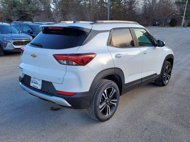 new 2025 Chevrolet TrailBlazer car, priced at $28,756