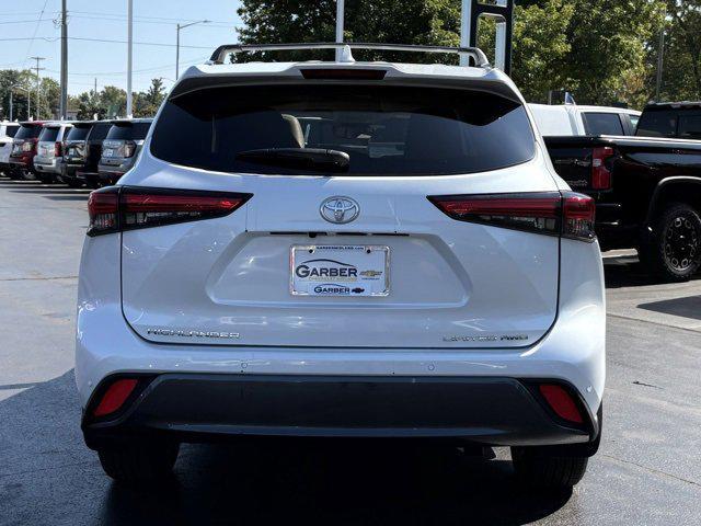 used 2022 Toyota Highlander car, priced at $44,983