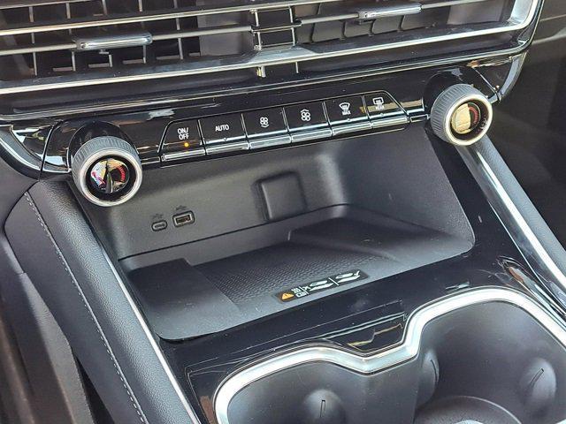 new 2025 Chevrolet Traverse car, priced at $39,389
