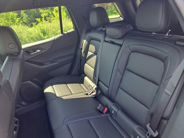 new 2026 Chevrolet Equinox car, priced at $33,026