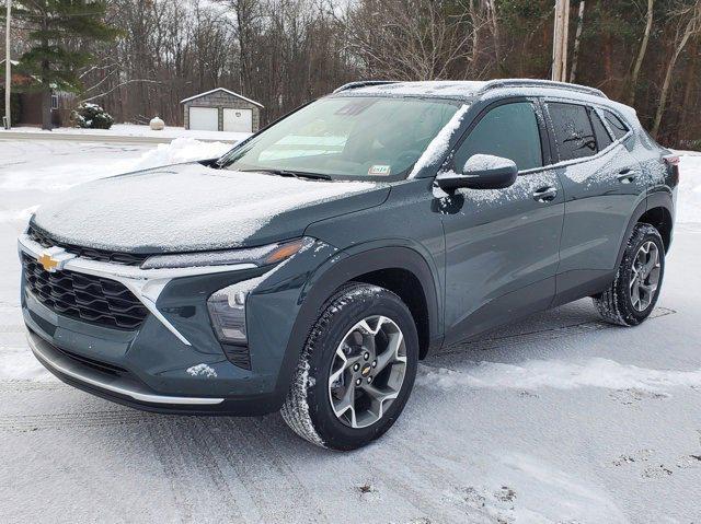 new 2025 Chevrolet Trax car, priced at $23,650