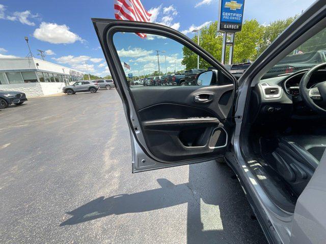 used 2018 Jeep Compass car