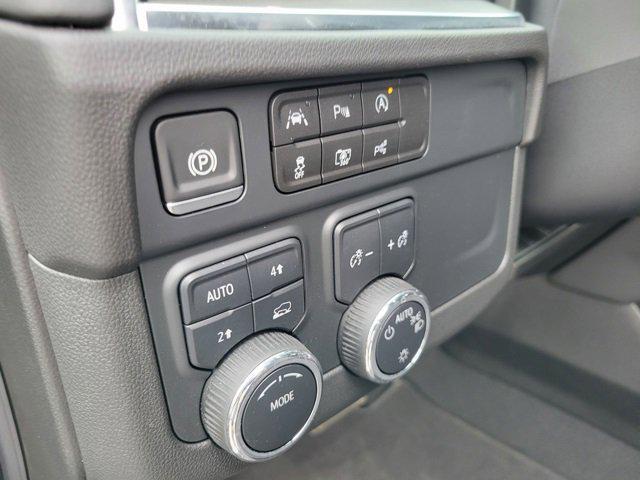 new 2025 Chevrolet Tahoe car, priced at $59,108