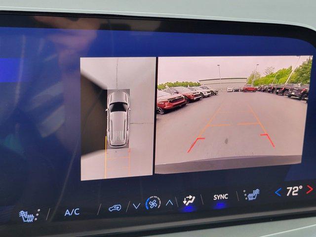 new 2025 Chevrolet Traverse car, priced at $39,965