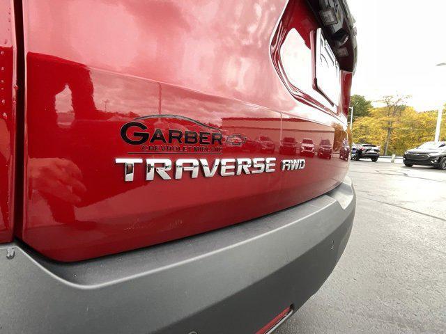 used 2022 Chevrolet Traverse car, priced at $31,883