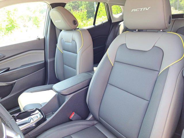 new 2025 Chevrolet Trax car, priced at $25,294