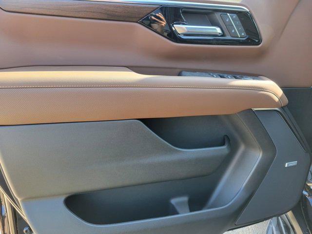 new 2025 Chevrolet Suburban car, priced at $80,089