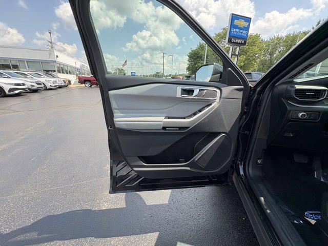 used 2022 Ford Explorer car, priced at $31,480