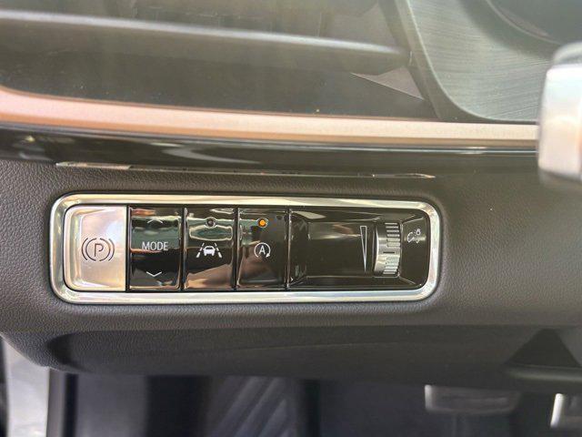 used 2025 Buick Envision car, priced at $34,980