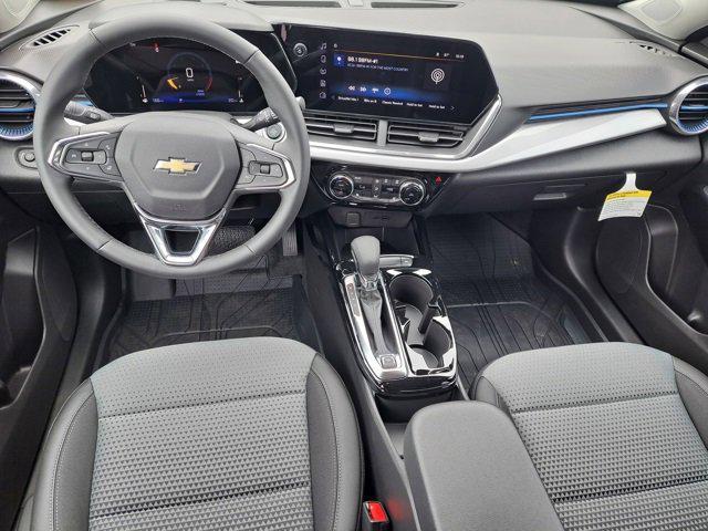 new 2025 Chevrolet Trax car, priced at $24,135