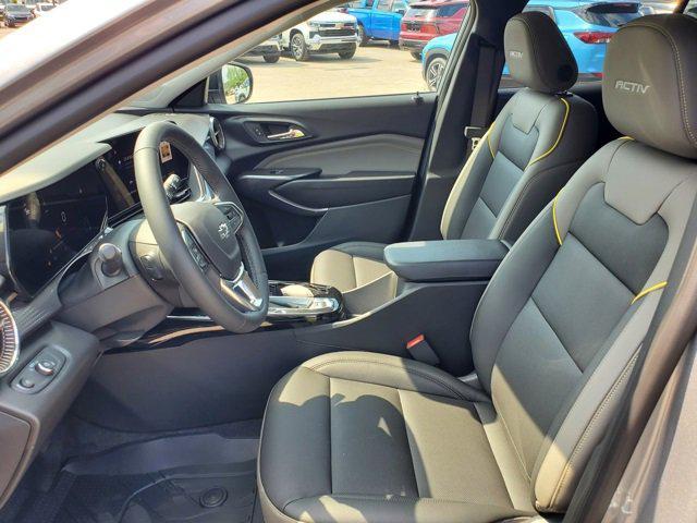 new 2025 Chevrolet Trax car, priced at $25,294