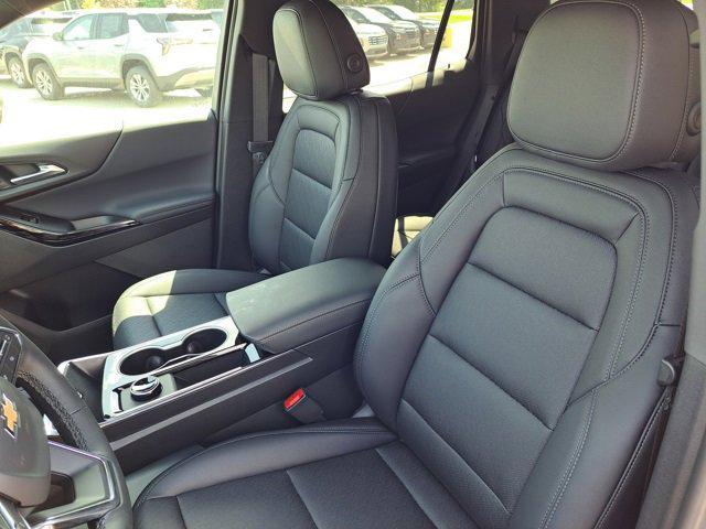 new 2026 Chevrolet Equinox car, priced at $33,052