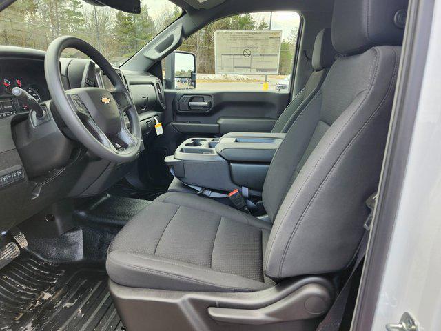 new 2025 Chevrolet Silverado 3500 car, priced at $46,664