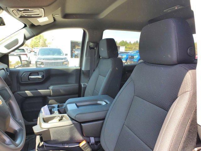 new 2025 Chevrolet Silverado 1500 car, priced at $45,602