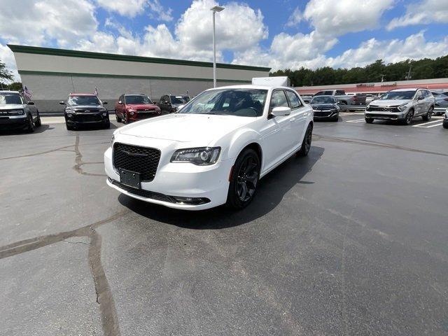 used 2021 Chrysler 300 car