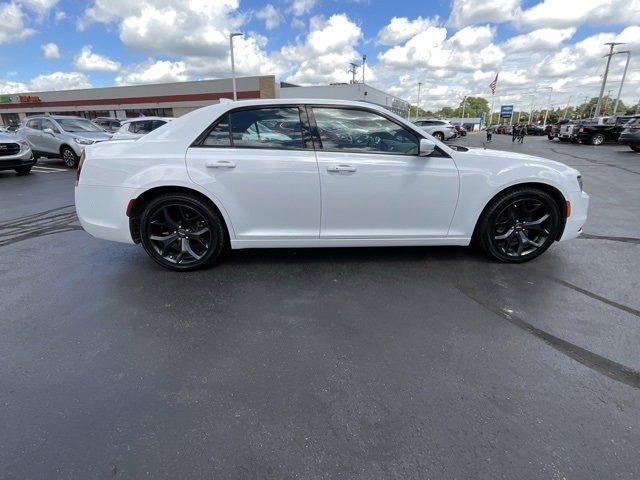 used 2021 Chrysler 300 car