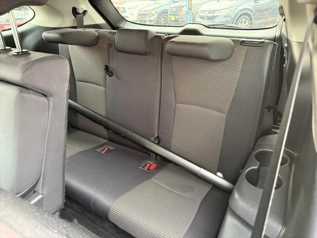 used 2023 Toyota Highlander car, priced at $24,995
