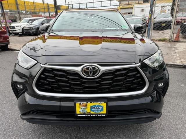 used 2023 Toyota Highlander car, priced at $24,995