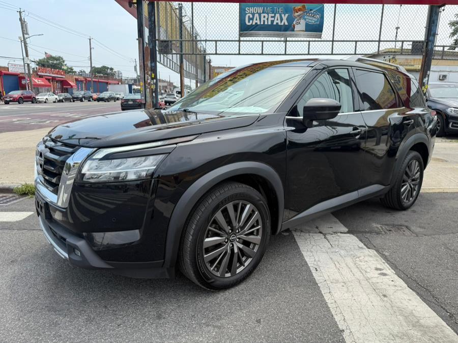 used 2022 Nissan Pathfinder car, priced at $24,995