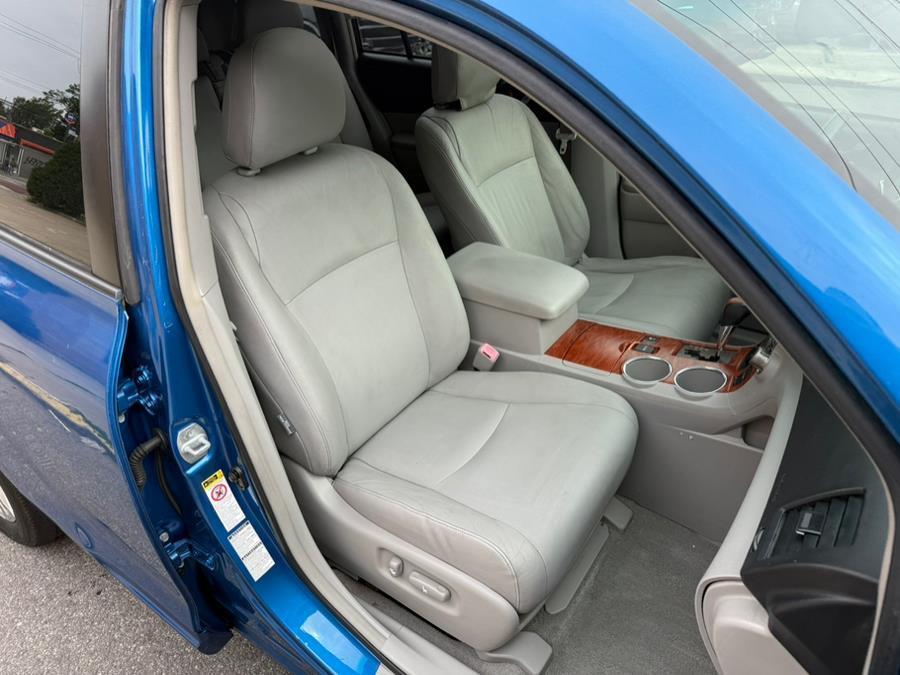 used 2009 Toyota Highlander car, priced at $9,995