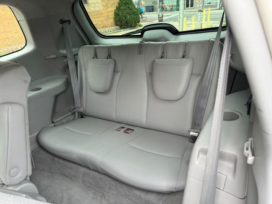 used 2009 Toyota Highlander car, priced at $9,995