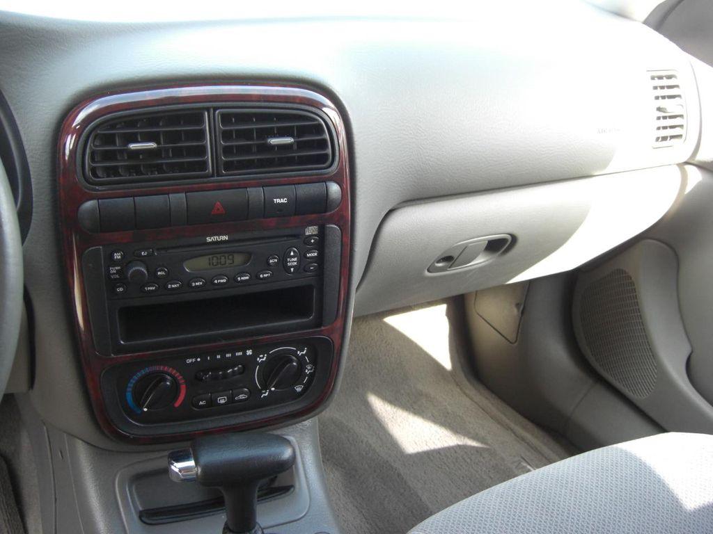 used 2002 Saturn L car, priced at $5,799